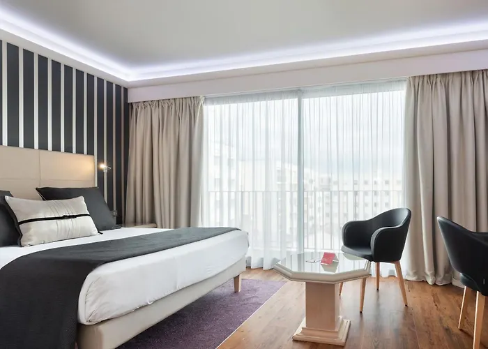 Hotel Charlemagne By Happyculture Lyon